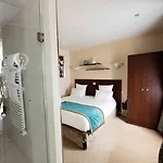 Hotel Queens Boutique