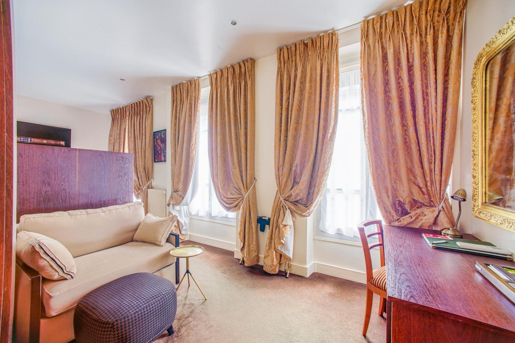 Queens Boutique Parigi